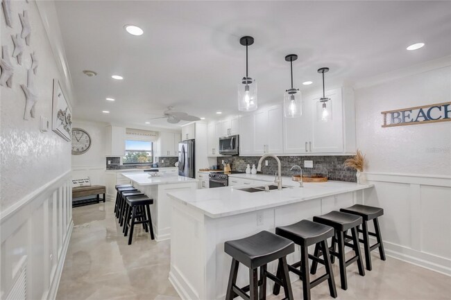 Foto del edificio - 5770 Midnight Pass Rd