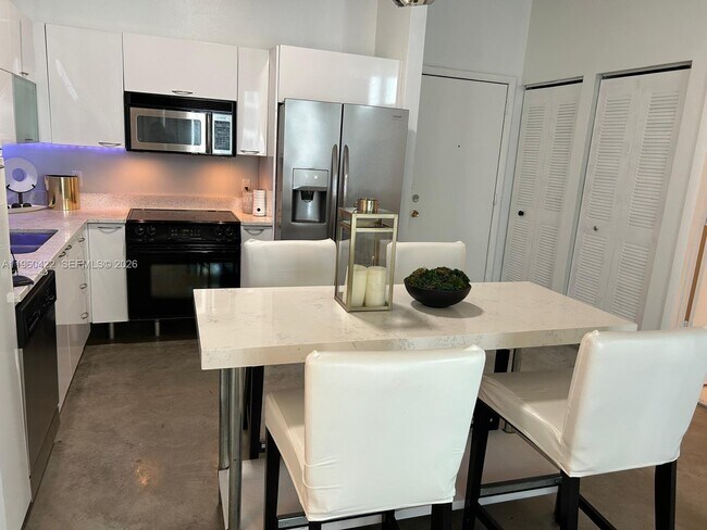 Foto del edificio - 234 NE 3rd St