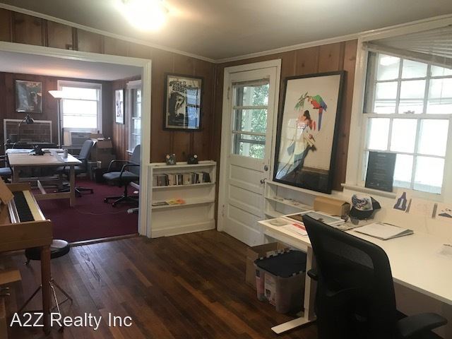 Building Photo - 1 br, 1 bath House - 109 Huse St
