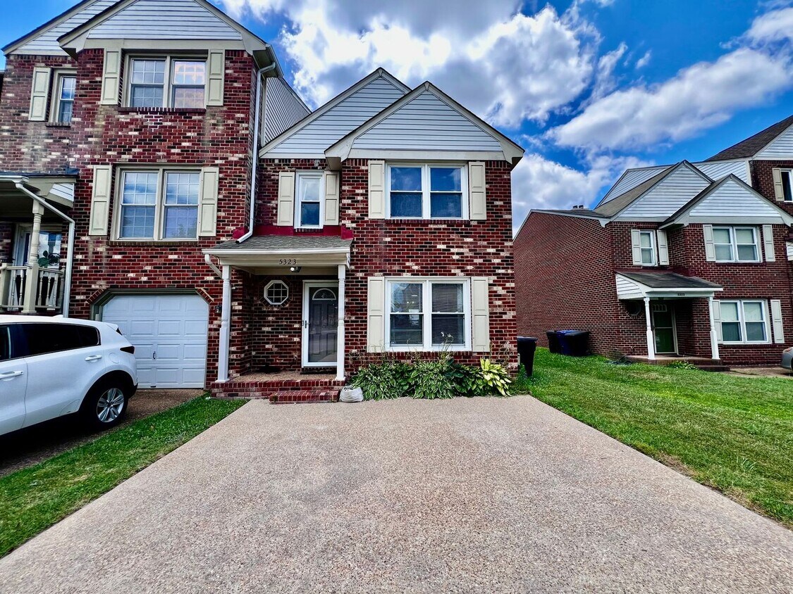 Foto principal - Beautiful End Unit Townhouse