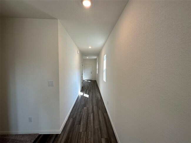 Building Photo - 110 Mouflon Rd