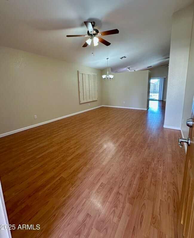 Foto del edificio - 3107 W Melinda Ln