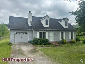 Building Photo - 7404 Foxglove Ln