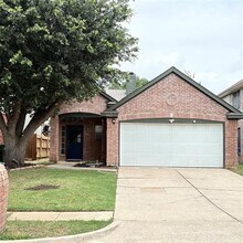 Building Photo - 1660 Prescott Cir
