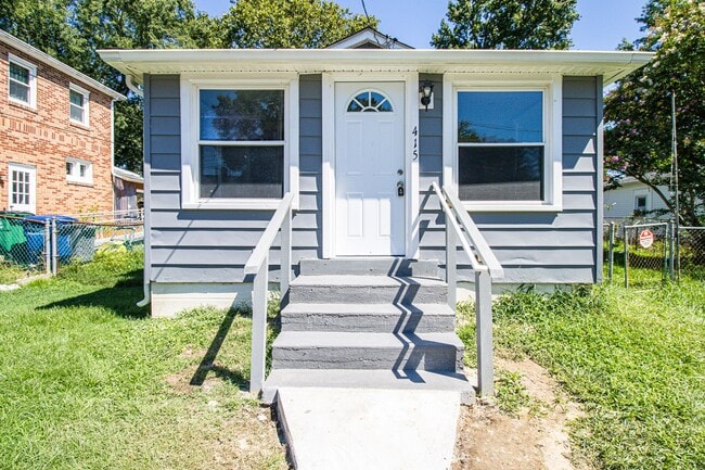 Photo - 415 Lorraine St House