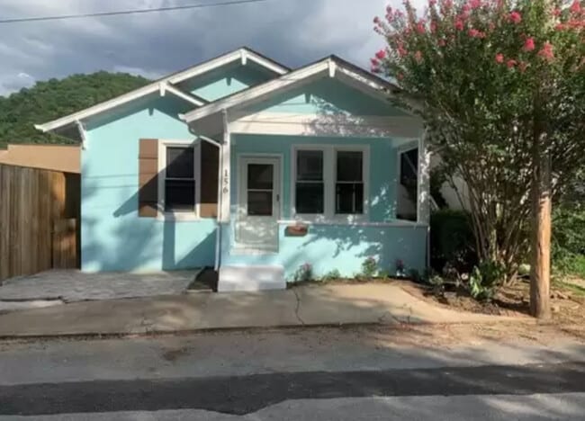 Building Photo - 156 Wolford St