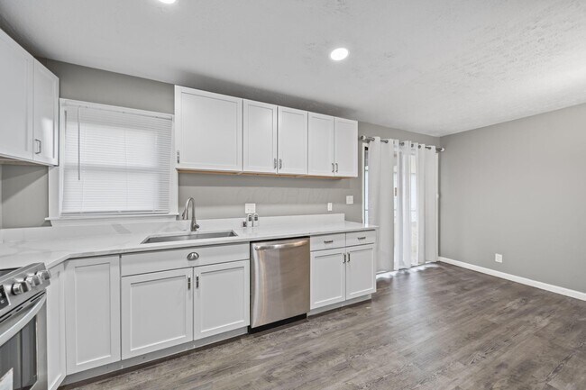 Foto del edificio - 746 Lancaster Ave