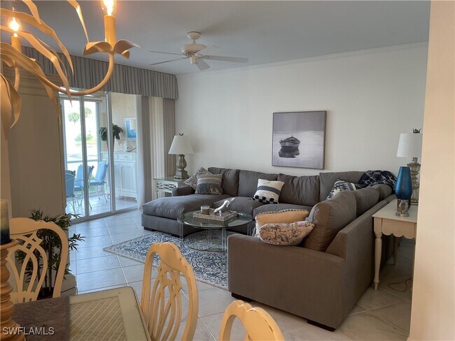 Foto del edificio - 8405 Excalibur Cir