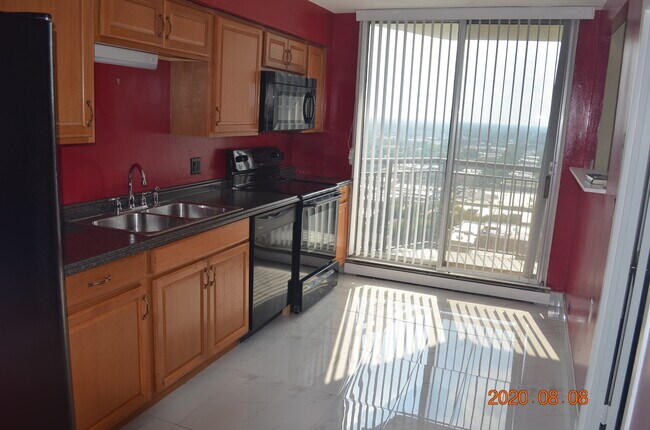 Foto del edificio - 6007 N Sheridan Rd