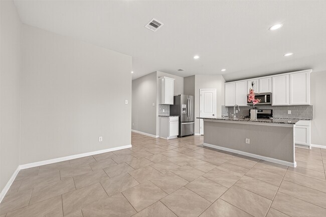 Foto del edificio - 7558 Highland Chase Dr