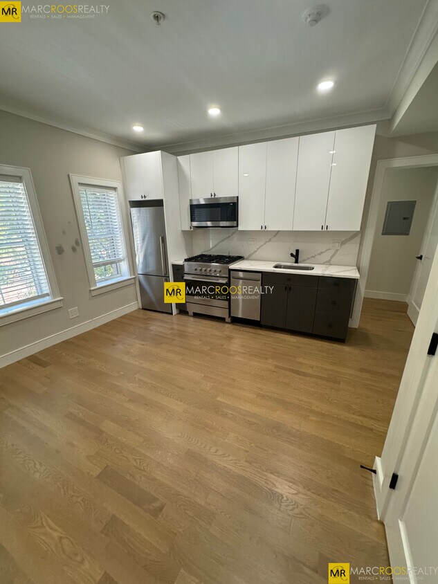 Foto principal - 535 Newbury St