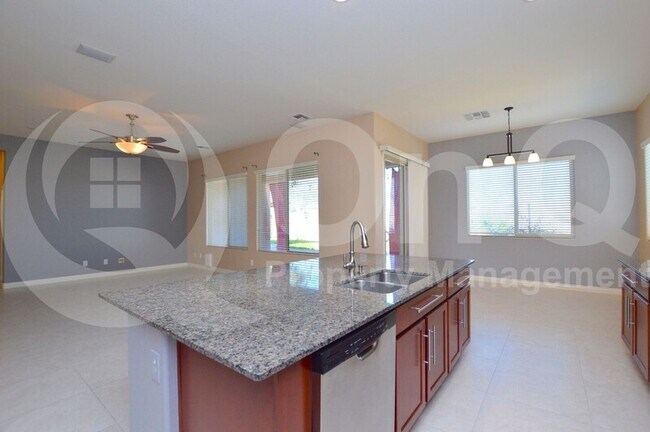 Foto del edificio - 18624 W Kendall St