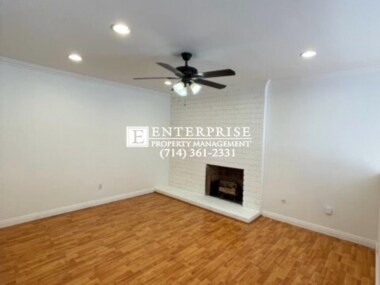 Foto del edificio - Spacious and Modern Home in Village Walk C...