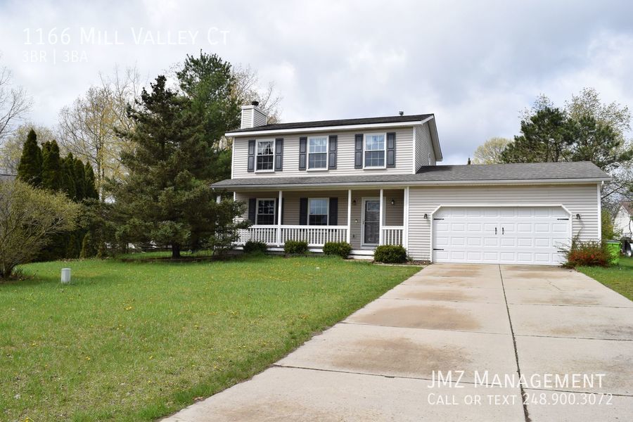 Foto principal - GORGEOUS OXFORD COLONIAL FOR LEASE!
