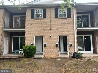 Building Photo - 1294 Cooper St