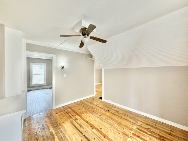 Building Photo - 955 10th St