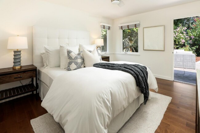 Building Photo - 1871 Hamilton Ave