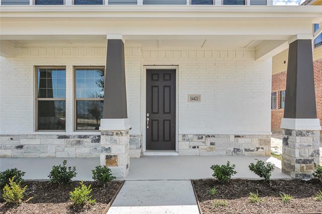 Foto del edificio - 14421 Walsh Ave