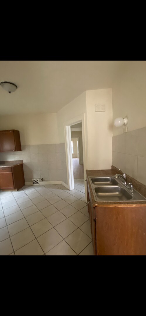 Foto del edificio - 2212-2214 N 48th St. (Duplex)