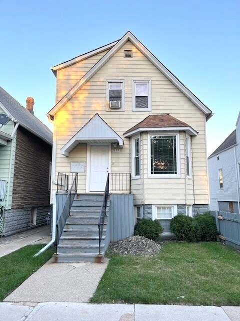 Foto principal - 2115 N Kostner Ave