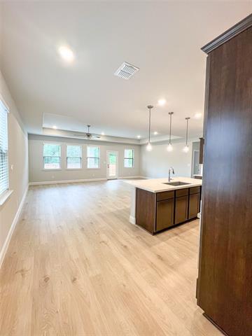 Building Photo - 3419 San Clemente Dr