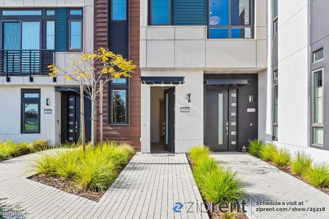 Foto del edificio - 3 br, 2.5 bath Townhome - 2053 Main St, Al...