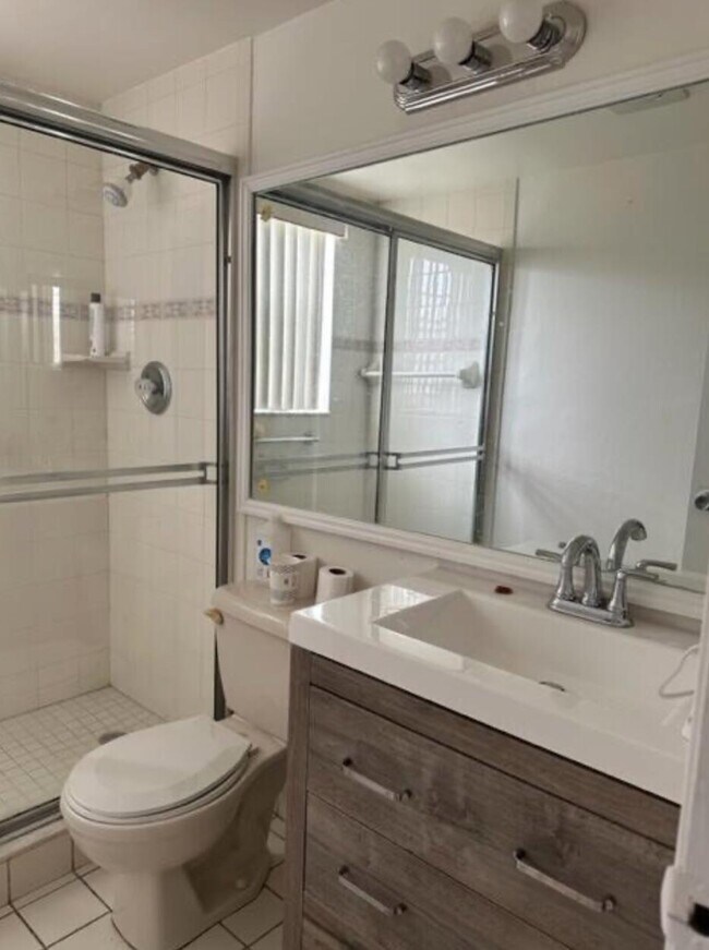 72 Norwich C, West Palm Beach, FL 33417 Condo for Rent in West Palm