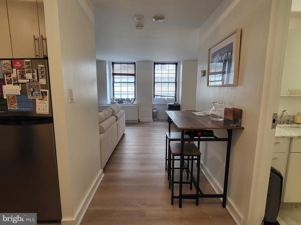 Primary Photo - 219 S 18th St