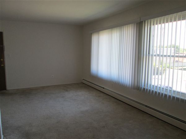Foto del edificio - 21501 E 10 Mile Rd