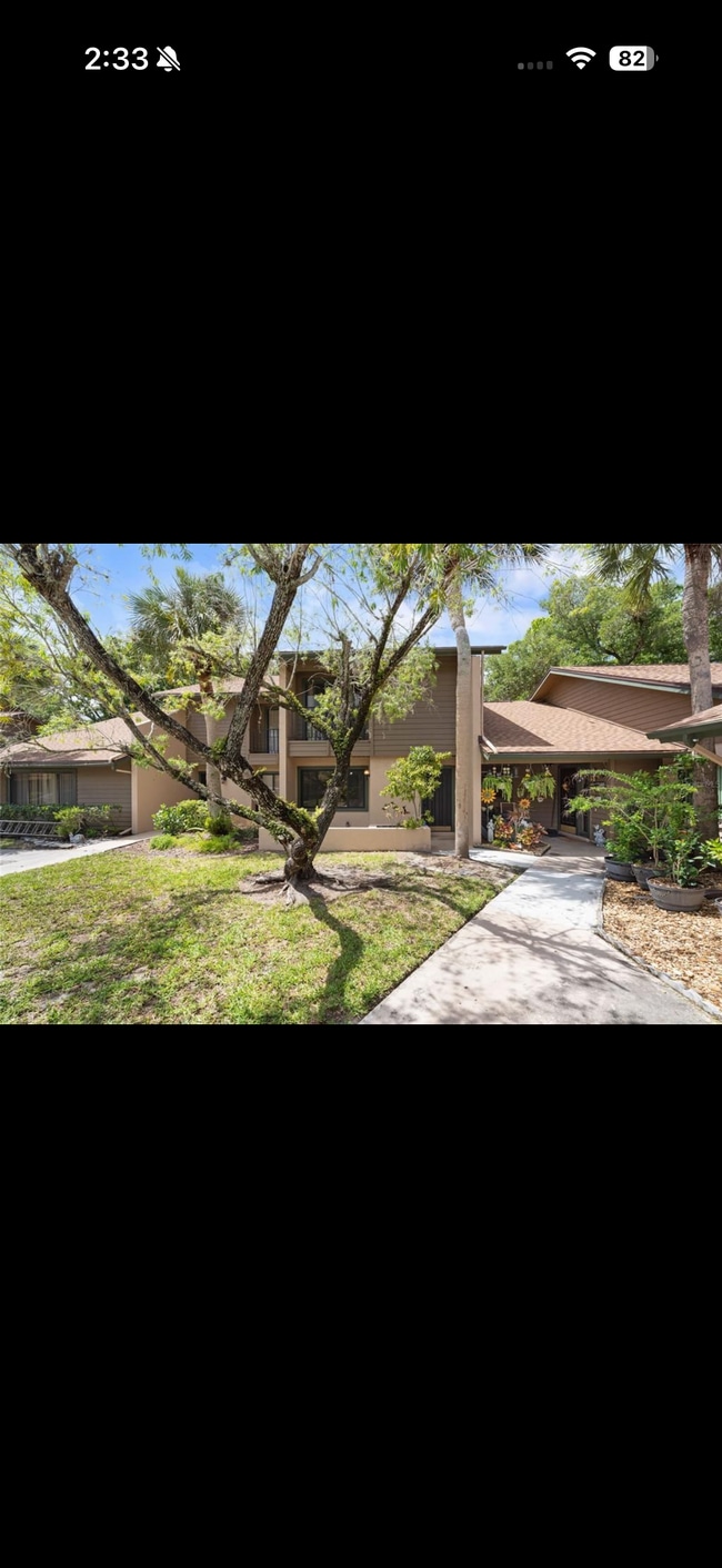 Building Photo - 926 Sunridge Dr