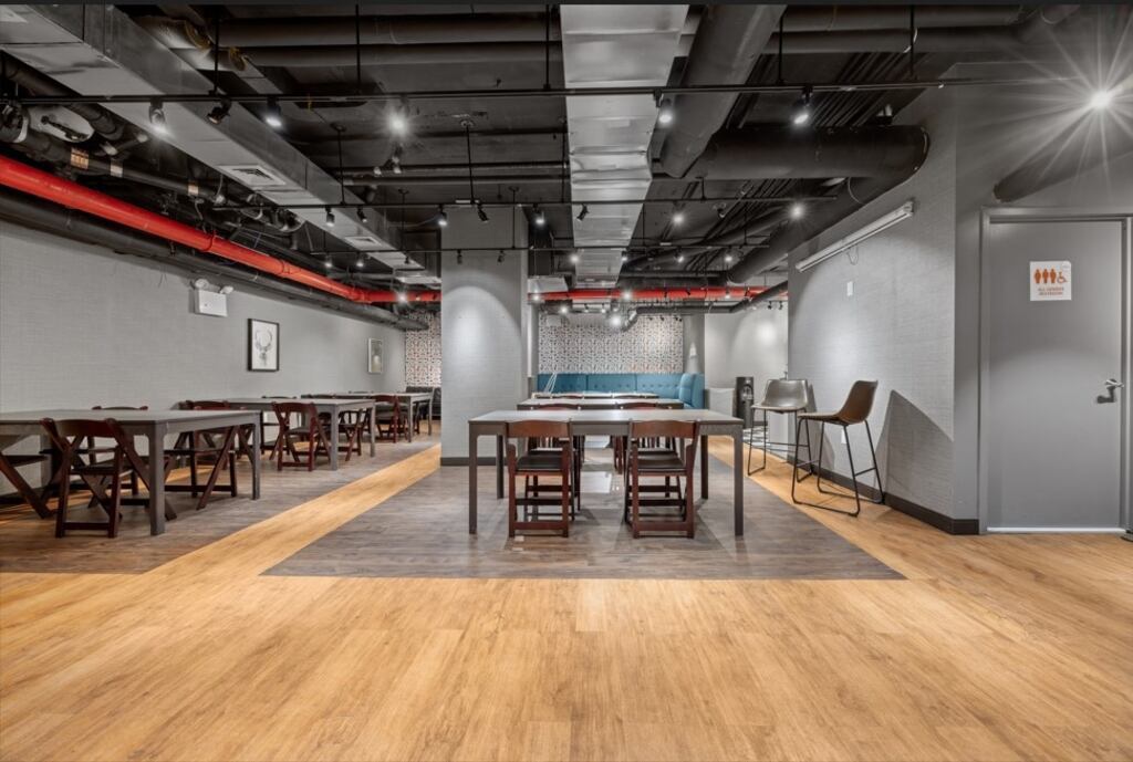 Foto del edificio - 104-40 Queens Blvd