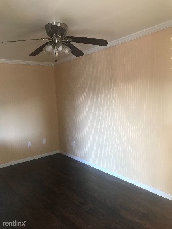 Building Photo - 1 br, 1 bath Apartment - 138 Hummell St