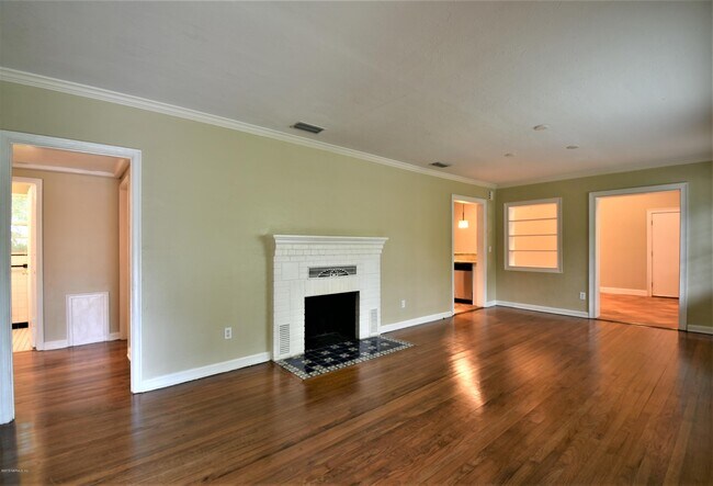 Foto del edificio - 4253 Roma Blvd