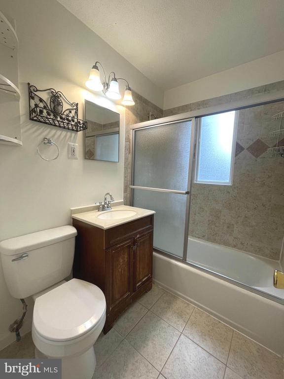 Building Photo - 7318 Sportsman Dr