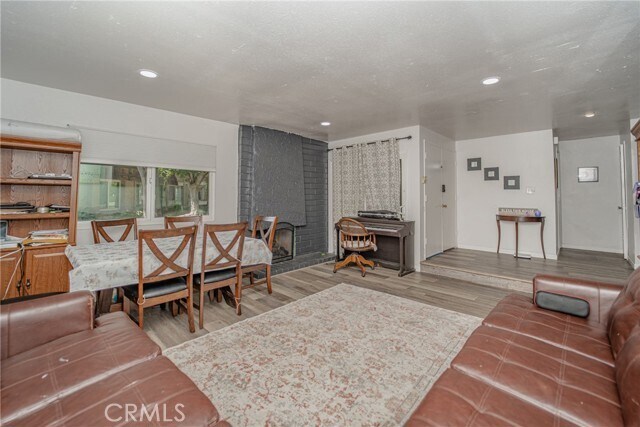 Building Photo - 11321 Hart Way