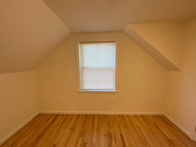 Building Photo - 192 Highland Ave