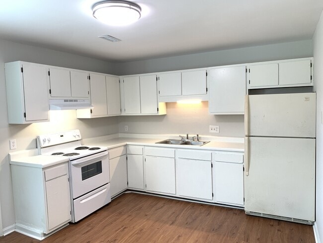 Building Photo - 4205 Delbert Ave