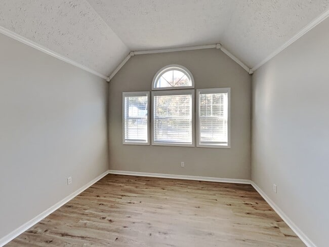 Foto del edificio - 3718 Cherokee Overlook Dr