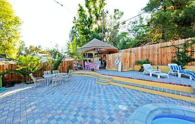 Foto del edificio - 20934 De Mina St