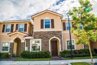 Building Photo - 4324 Maybelle Ln