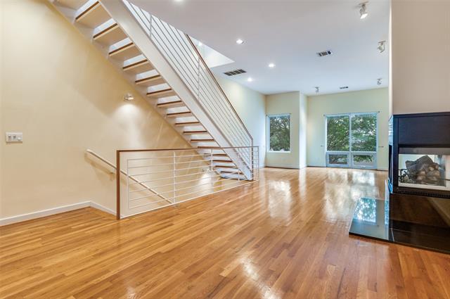 Foto del edificio - 4100 Travis St