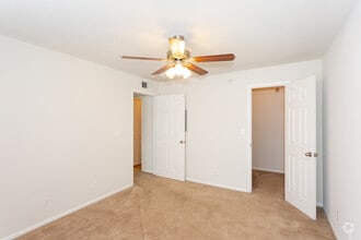 1BA, 1BR - 701 SF - The Crossings Apartments
