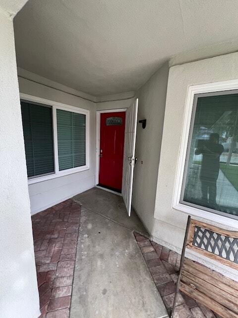 Building Photo - 3933 Klamath River Dr