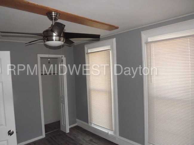 Building Photo - Newly Remodeled 1 Bedroom! Move In Ready!