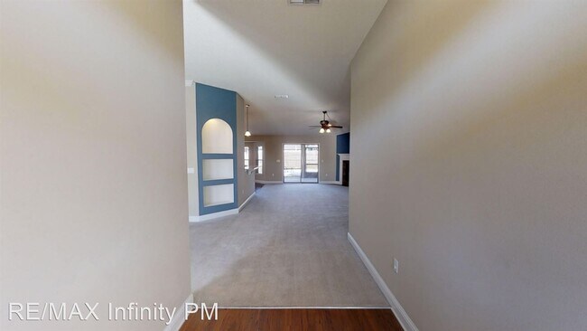 Building Photo - 4 br, 2 bath House - 3896 Elevator Ct