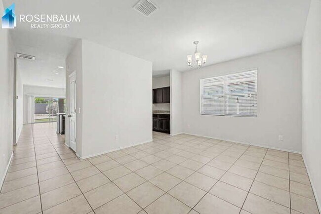Foto del edificio - 41917 W Manderas Ln
