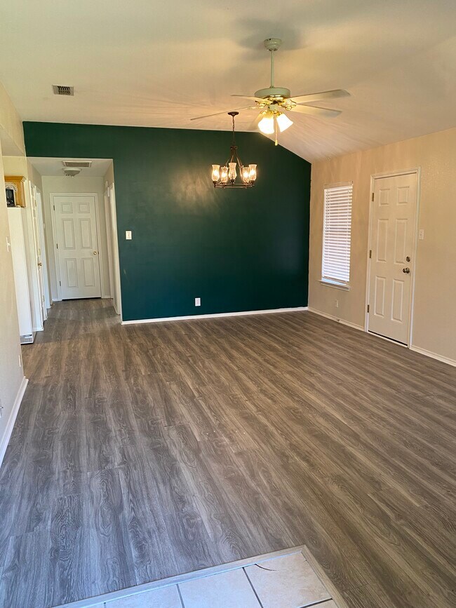 Foto del edificio - 2918 W Parnell St