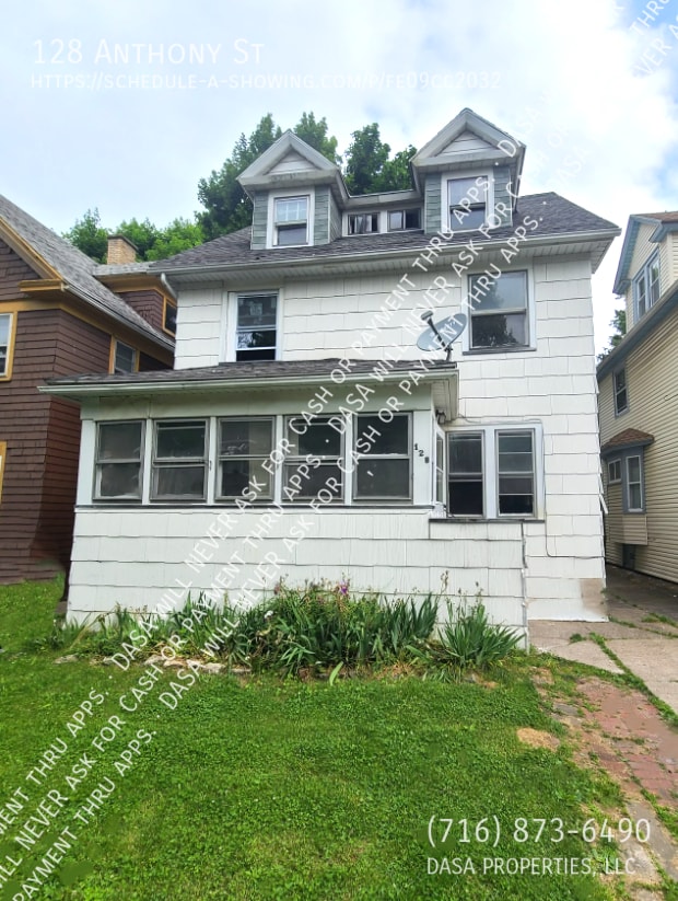 Primary Photo - 128 Anthony St