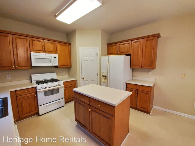 Building Photo - 5 br, 2.5 bath House - 84 Conner Glenn Drive
