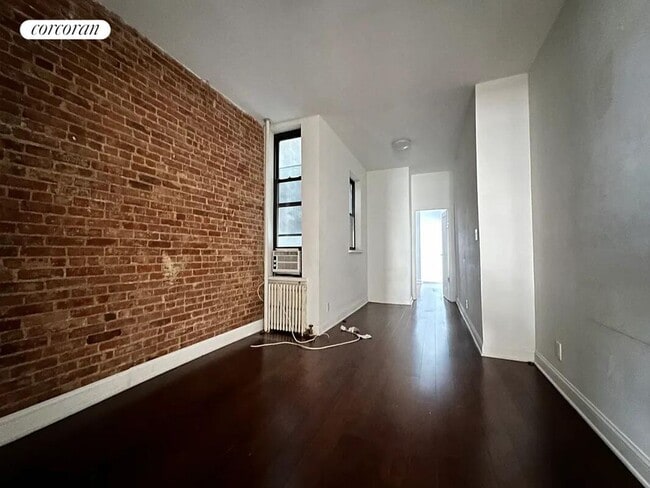 Building Photo - 1577 York Ave
